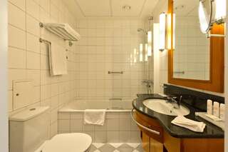 Отель Radisson Blu Royal Astorija Hotel Вильнюс Номер «Премиум»-2