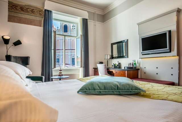 Отель Radisson Blu Royal Astorija Hotel Вильнюс-5