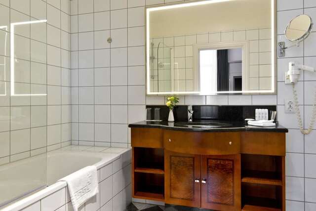 Отель Radisson Blu Royal Astorija Hotel Вильнюс-33