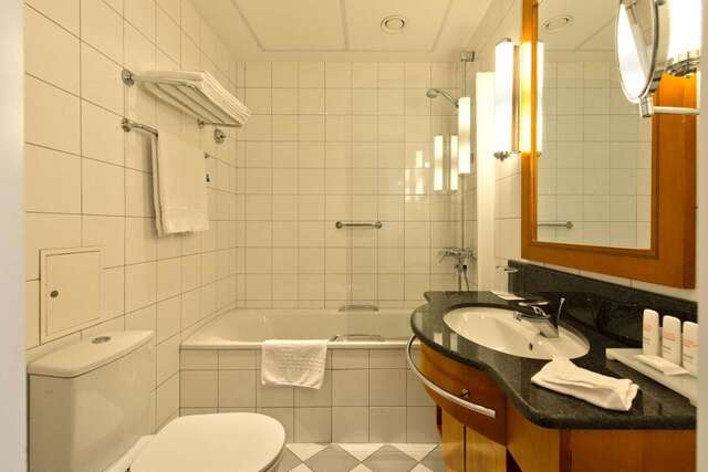 Отель Radisson Blu Royal Astorija Hotel Вильнюс-44